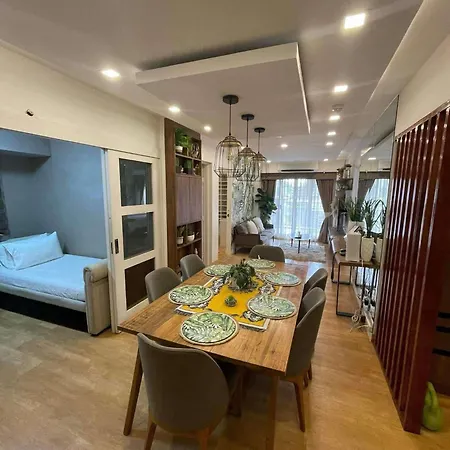 Exquisite Stays At Royal Palm Residences In Taguig